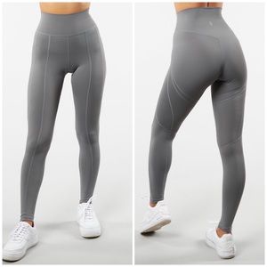 BUFFBUNNY BADDIE LEGGING - SHADED